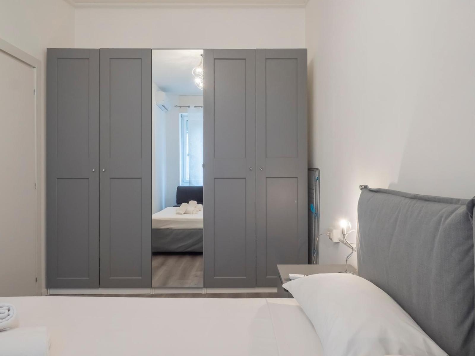 I Host Apartment - Melloni 34 มิลาน ภายนอก รูปภาพ